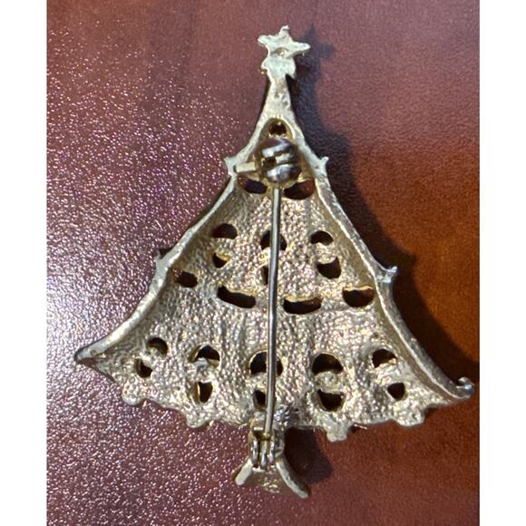 Vintage Christmas Tree Enamel Pin Green Gem Ornaments Gold Brooch Holiday Retro - Picture 3 of 4
